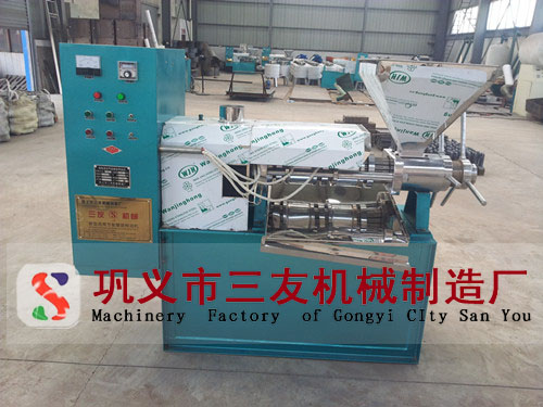 新型榨油機(jī)